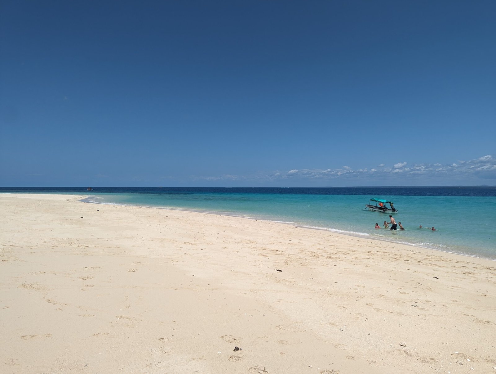 empty beach ushongo issand island